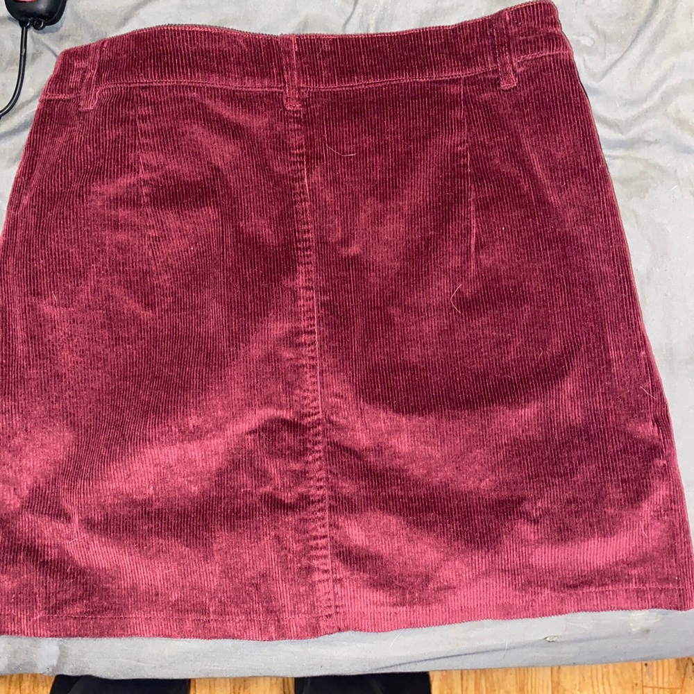 skirt - Picture 3 of 3